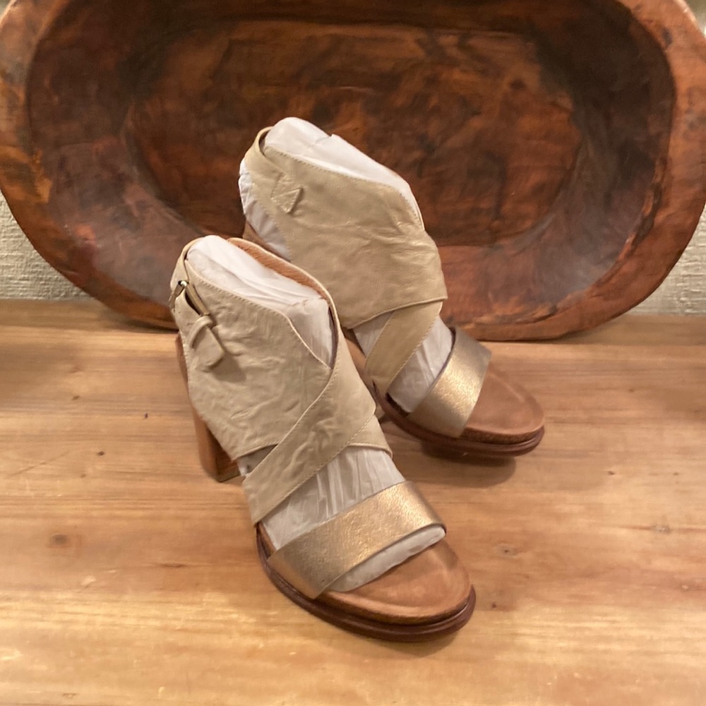 Sofft Christine chunky sandals, size 8, excellent condition